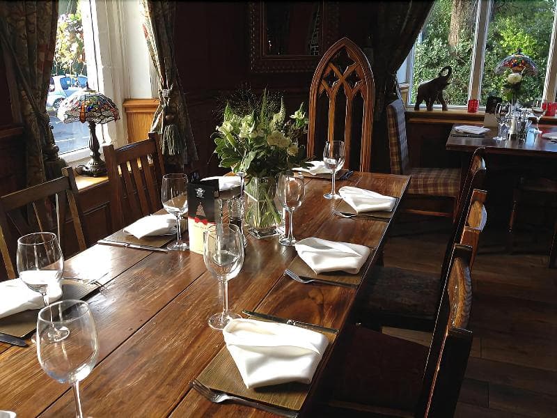 The Royal Oak Hotel & Restaurant photo 1