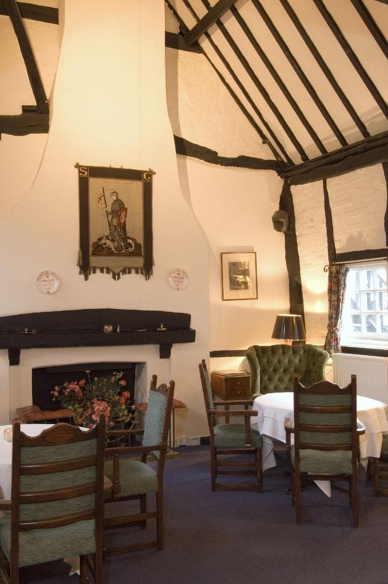 The George Hotel 4