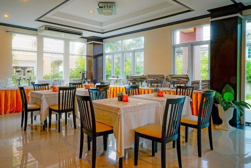 Excella Hotel main