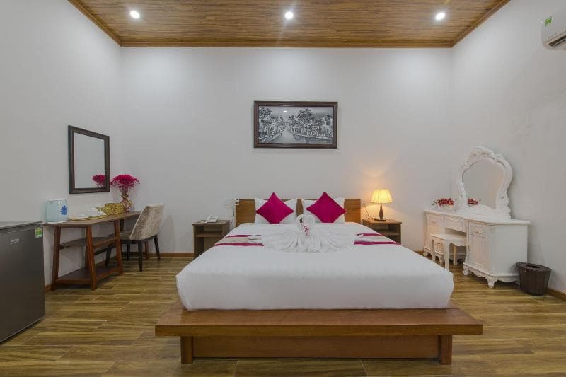 Hoa Vang Riverside Villa 5