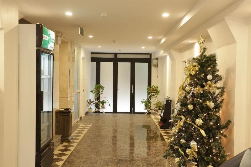 Adeline Hotel 3