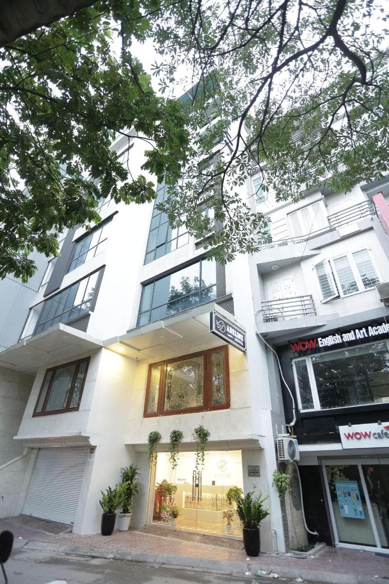 Adeline Hotel 5