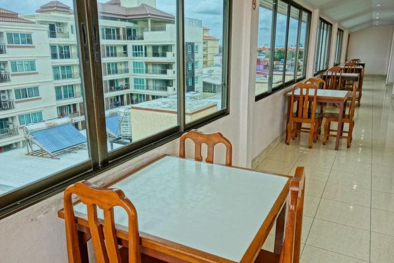 Lex Jomtien photo 1