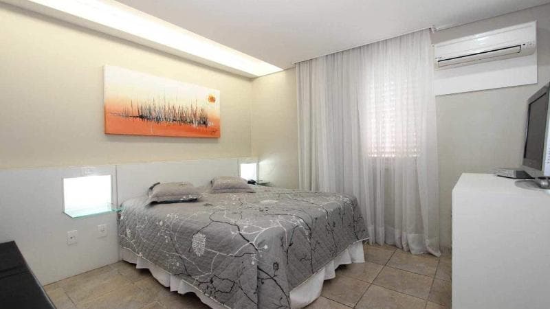 Plazza Hotel 4