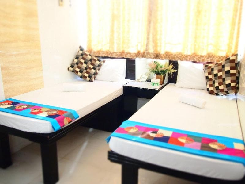 Woodstock Hostel 5