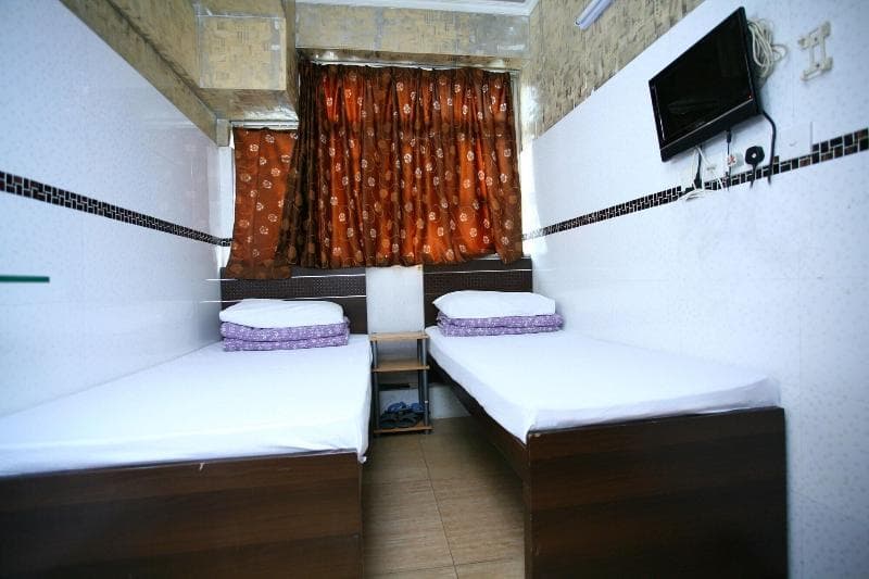 H.K Commercial Inn - Hostel main