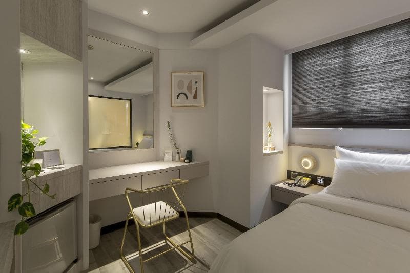 Peng Apartment main