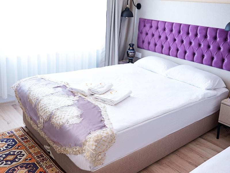 Lola Hotel 4