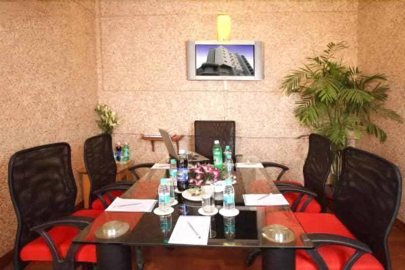 Indismart Hotel main