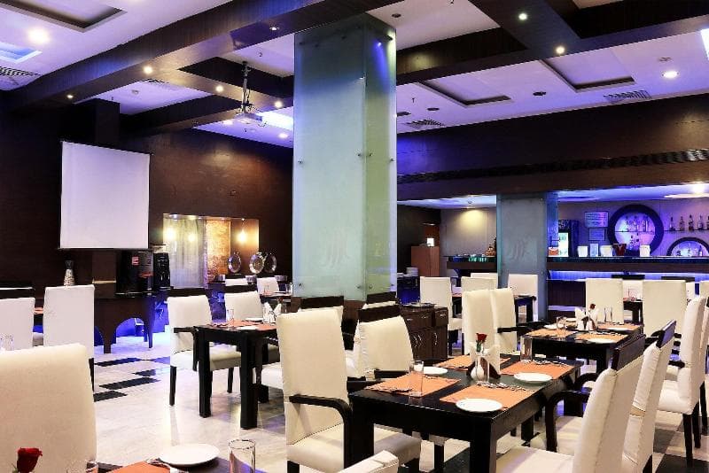 Indismart Hotel 4