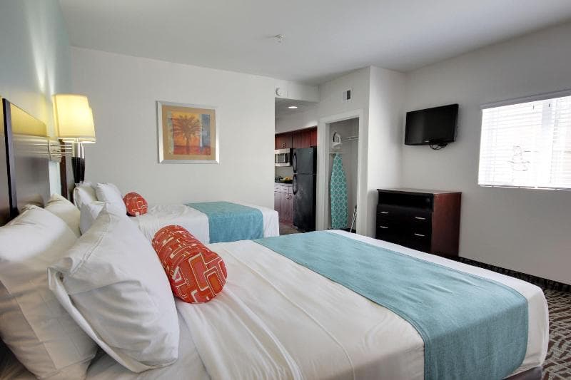 Hotel Monte Carlo Oceanfront 2