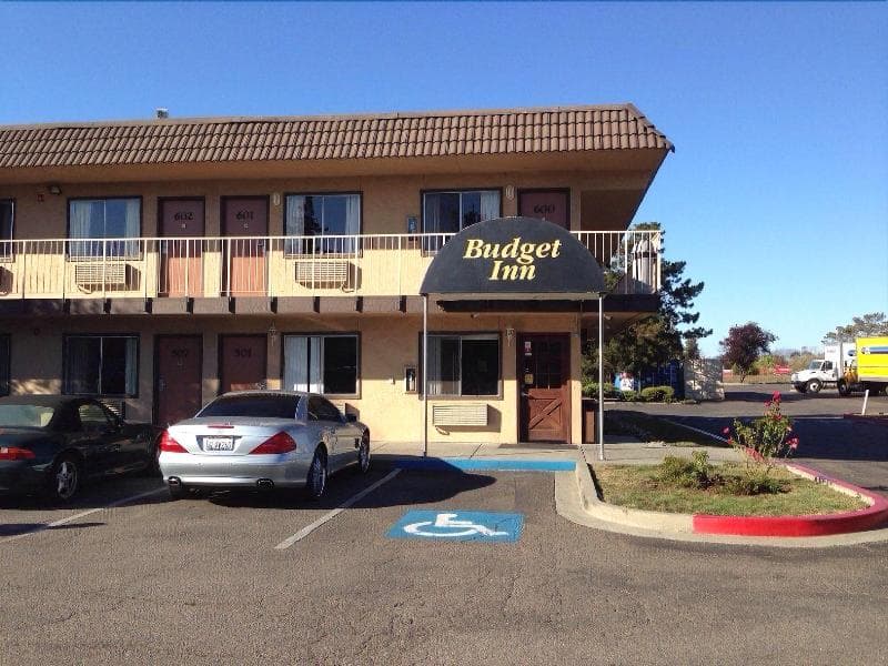 Budget Inn Expressway Hub 3