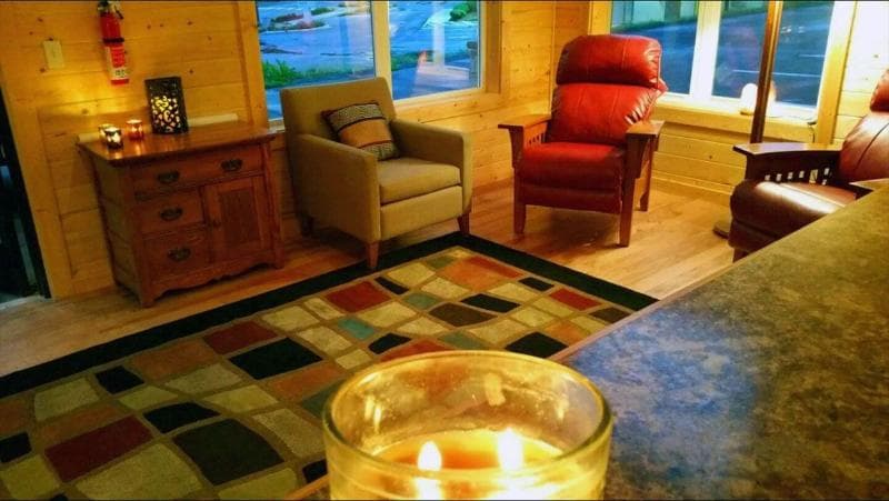 Rolling Hills Lodge 3