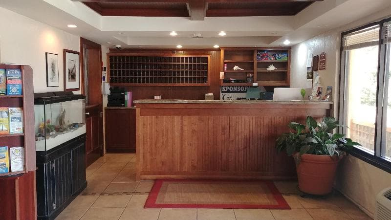 Buccaneer Inn 4