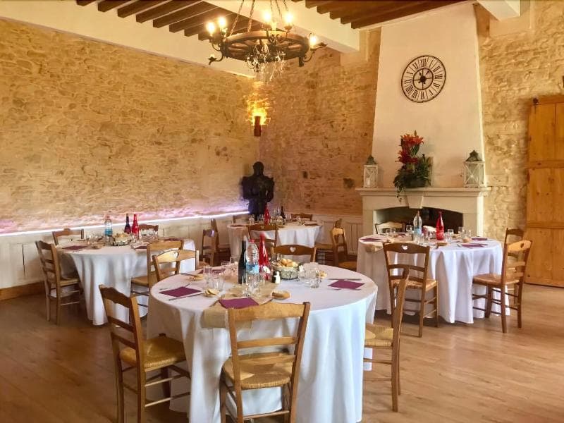 Bed And Breakfast Le Chateau De Morey main