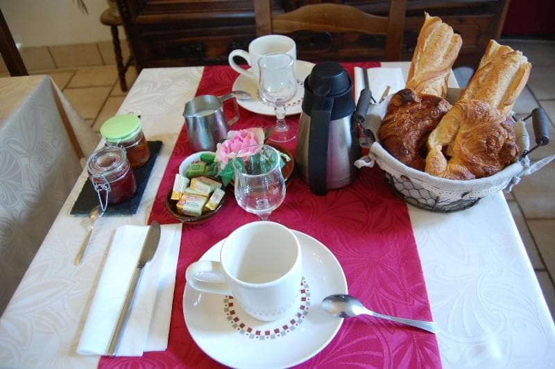 Bed And Breakfast Le Chateau De Morey 3
