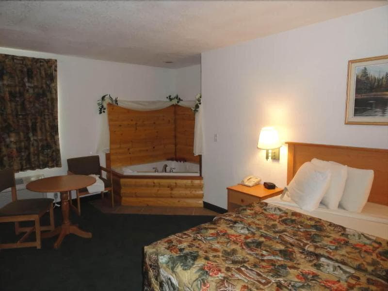 Booneslick Lodge Jane 2