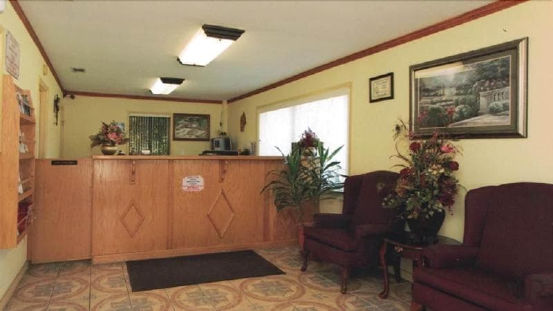Palace Motel photo 1