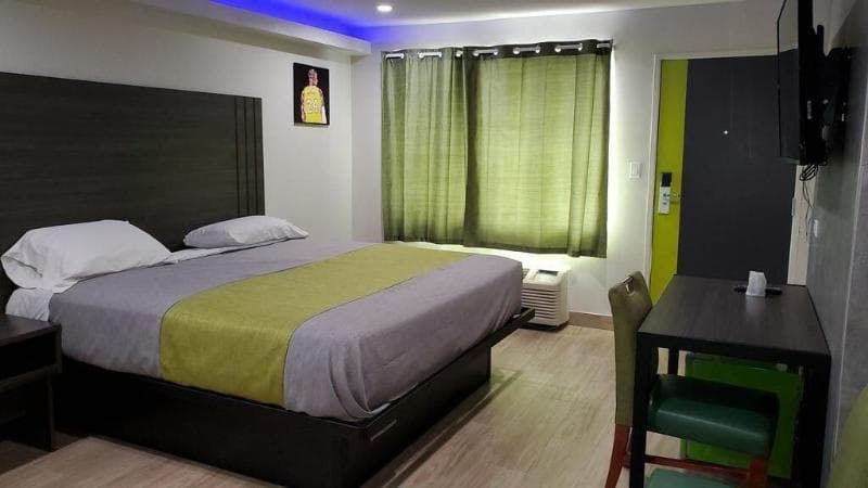 Exclusivo Inn & Suites photo 1