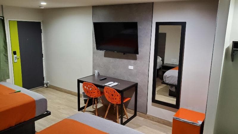 Exclusivo Inn & Suites 3