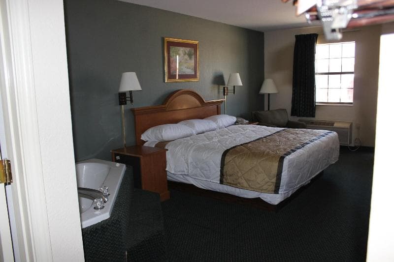 Nationwide 9 Inn 5
