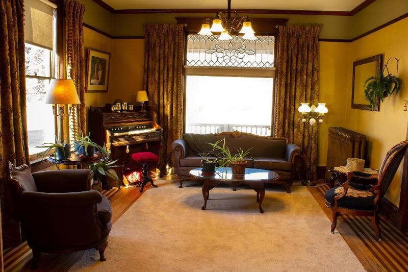 The Katherine Holle House main