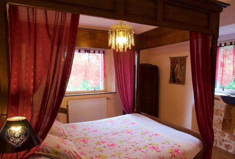 Hôtel Jouet main