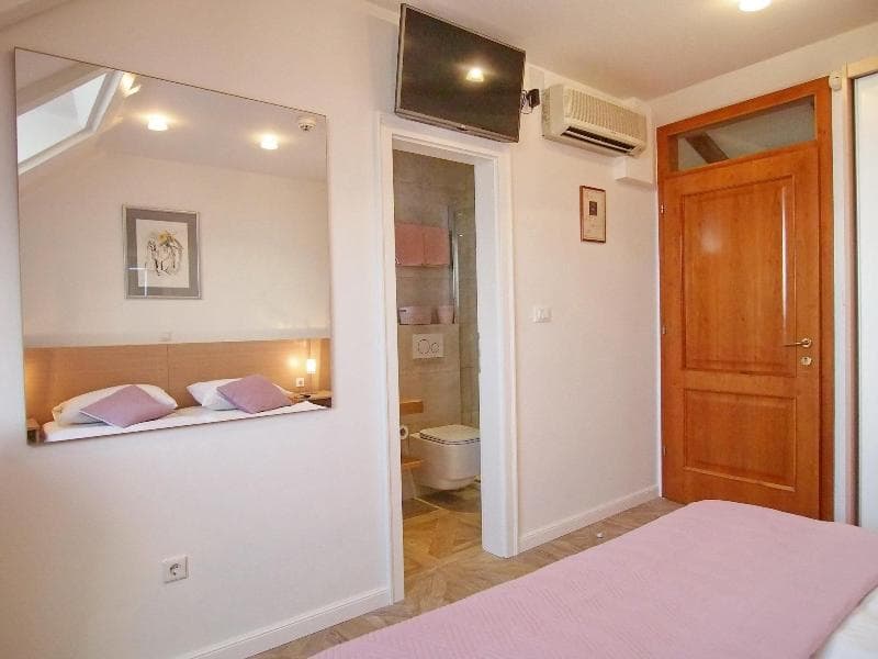 Apartment & Rooms Ivusic photo 1