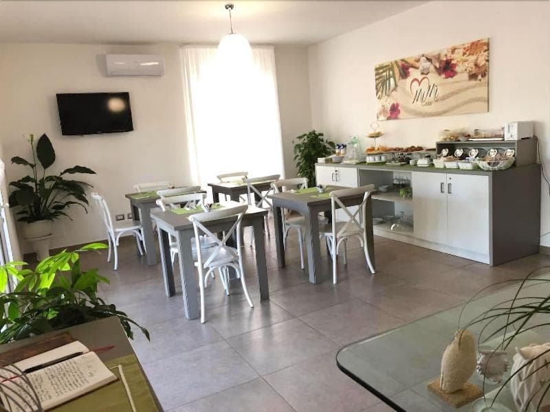 B&B Mim photo 1