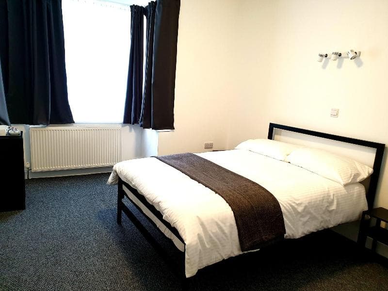 Wanstead Hotel 3