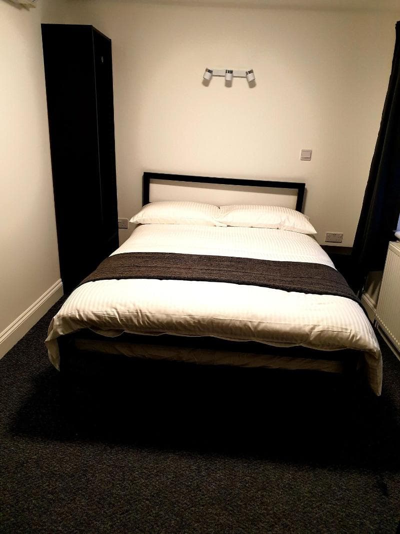Wanstead Hotel 4