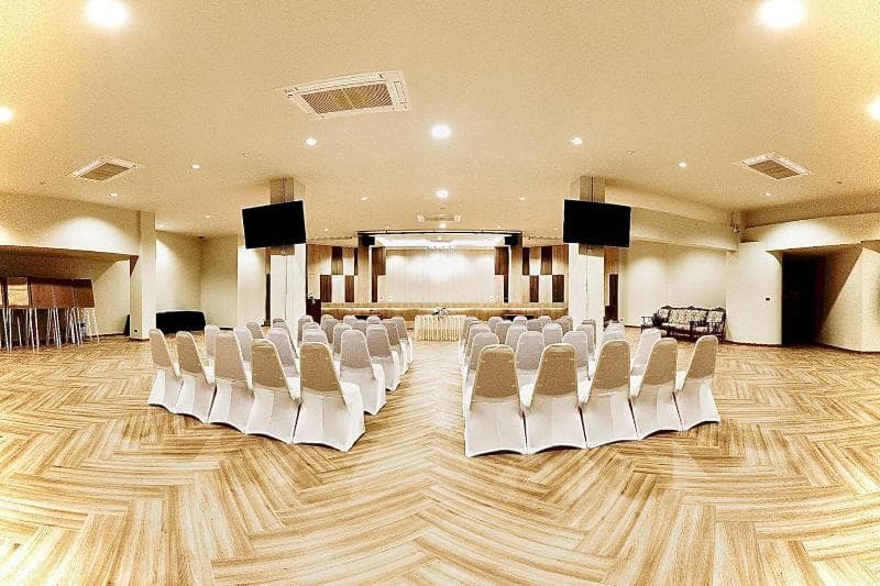 M Grand Hotel Roiet main