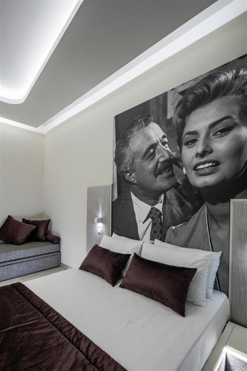 Via Veneto Luxury Suites 4