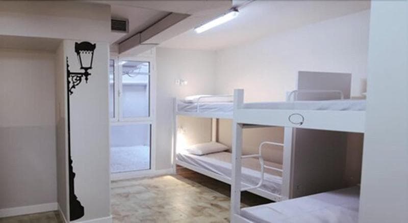 Hola Hostal Eixample 3