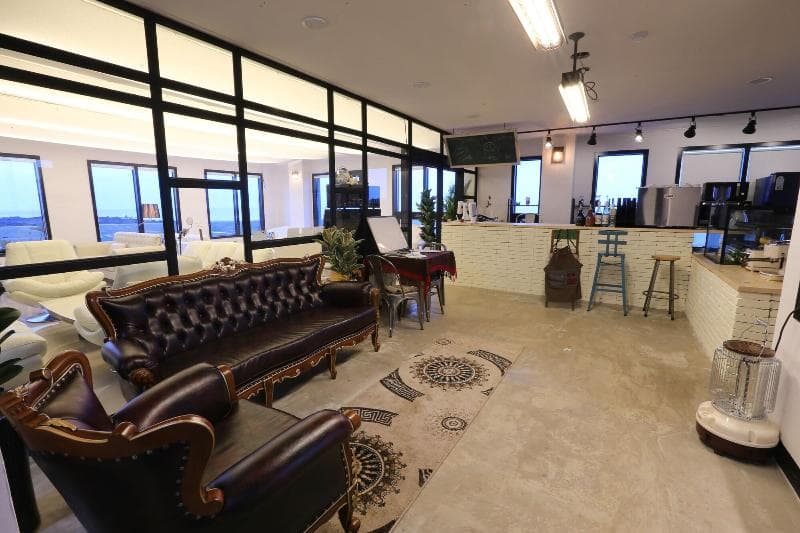 Hotel 52 5