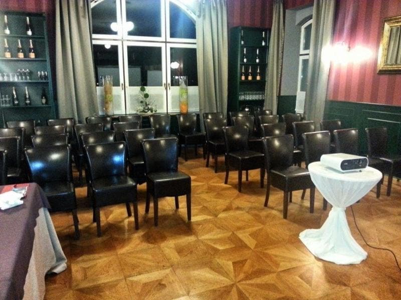 Hotel Restaurant Vetruse main