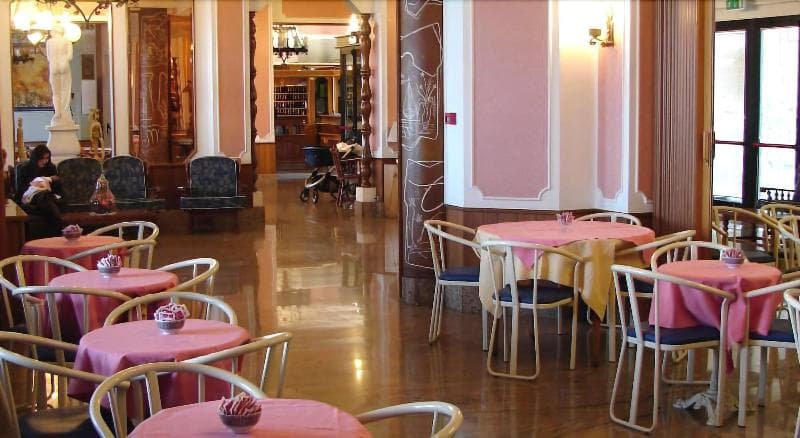 Tourist Hotel main