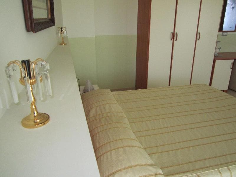 Tourist Hotel 4
