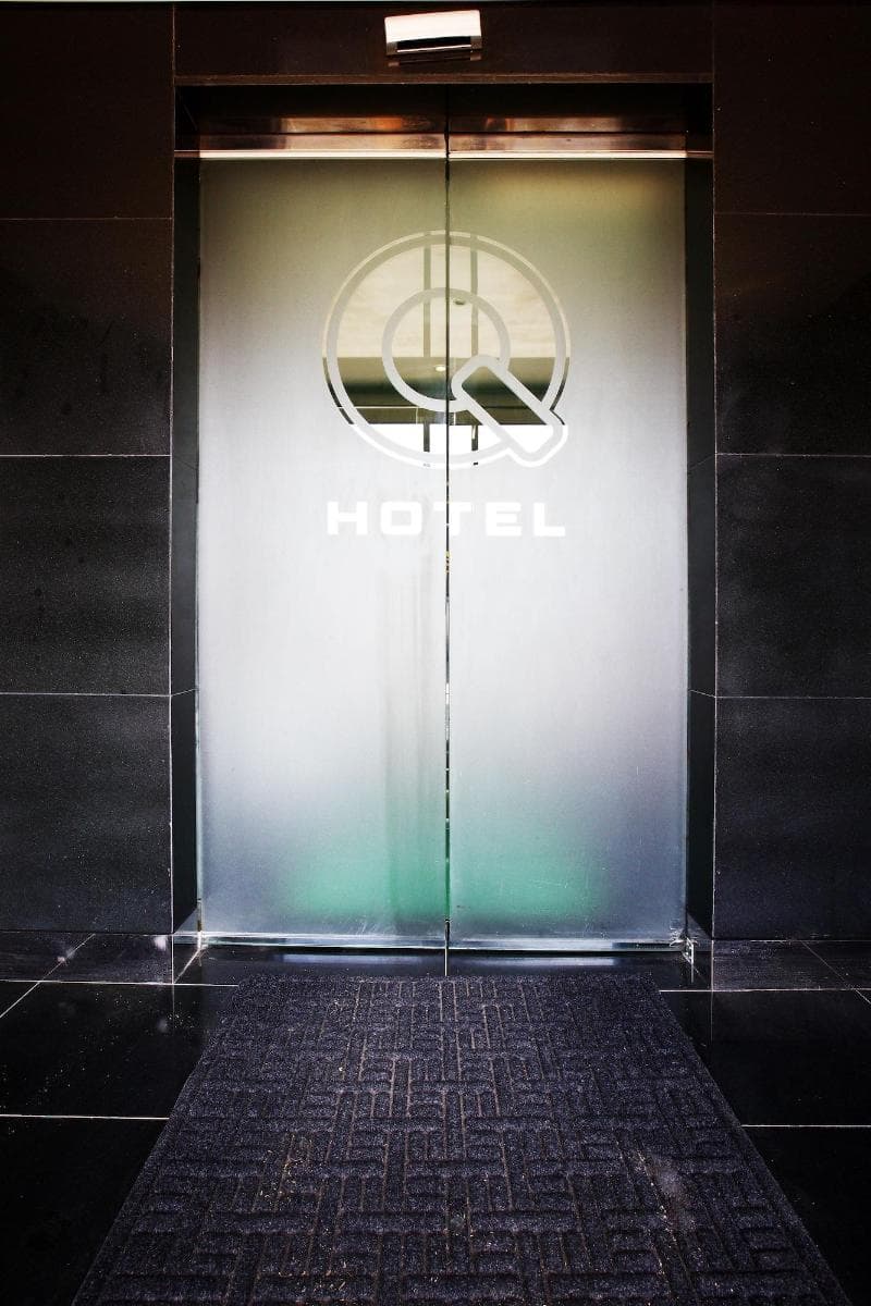 Q Hotel 4