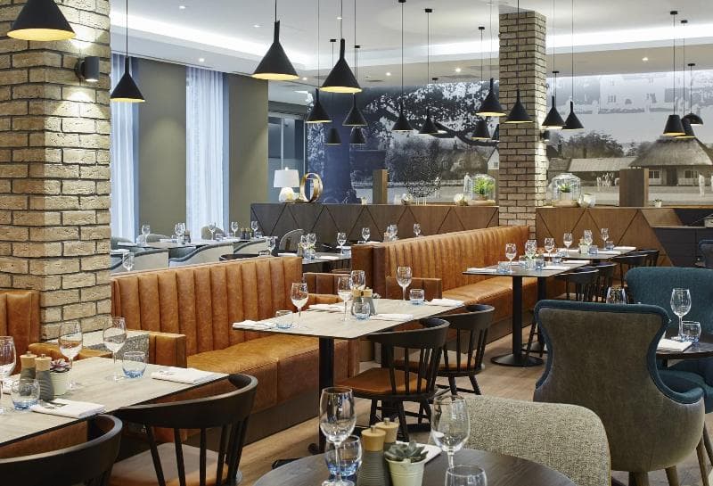 Courtyard By Marriott Oxford South 4