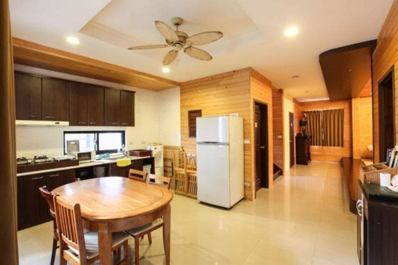 Celebrity Villa main