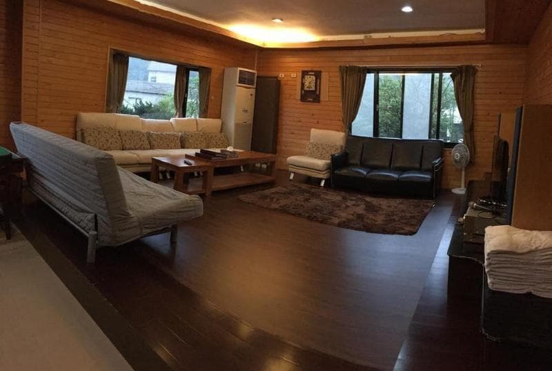 Celebrity Villa photo 1