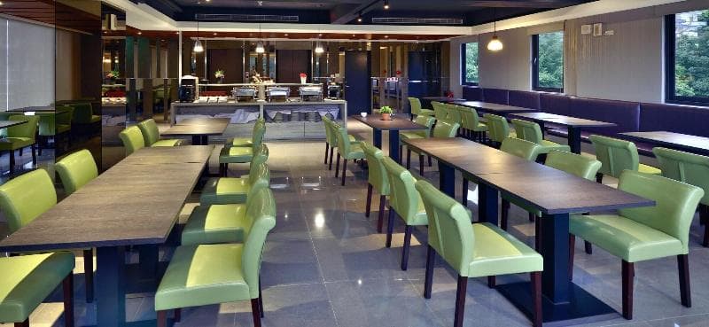 Ihotel main