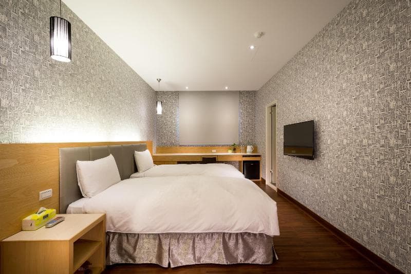 Ihotel 4
