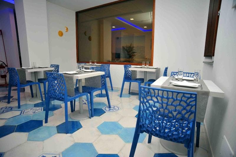 Costa Blu main