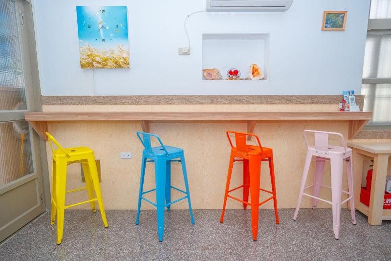 Colorful B&B 3