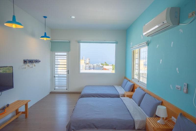 Colorful B&B 5