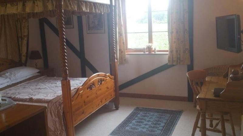 Six Bells Inn (Adults Only) 3