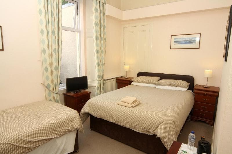 Dean Park Guest House photo 1