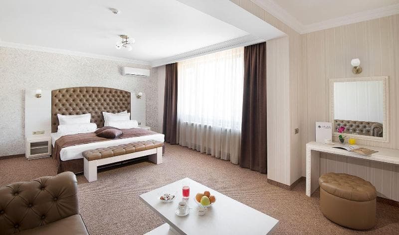Vella Hills Park Hotel And Spa 5